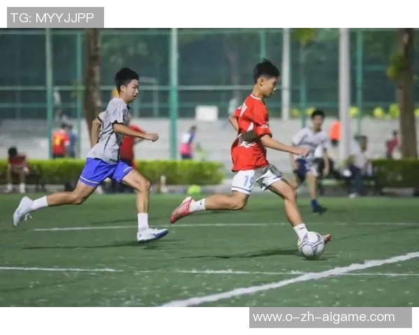 提升足球小腿力量的训练方法与技巧解析助你在场上更具竞争力